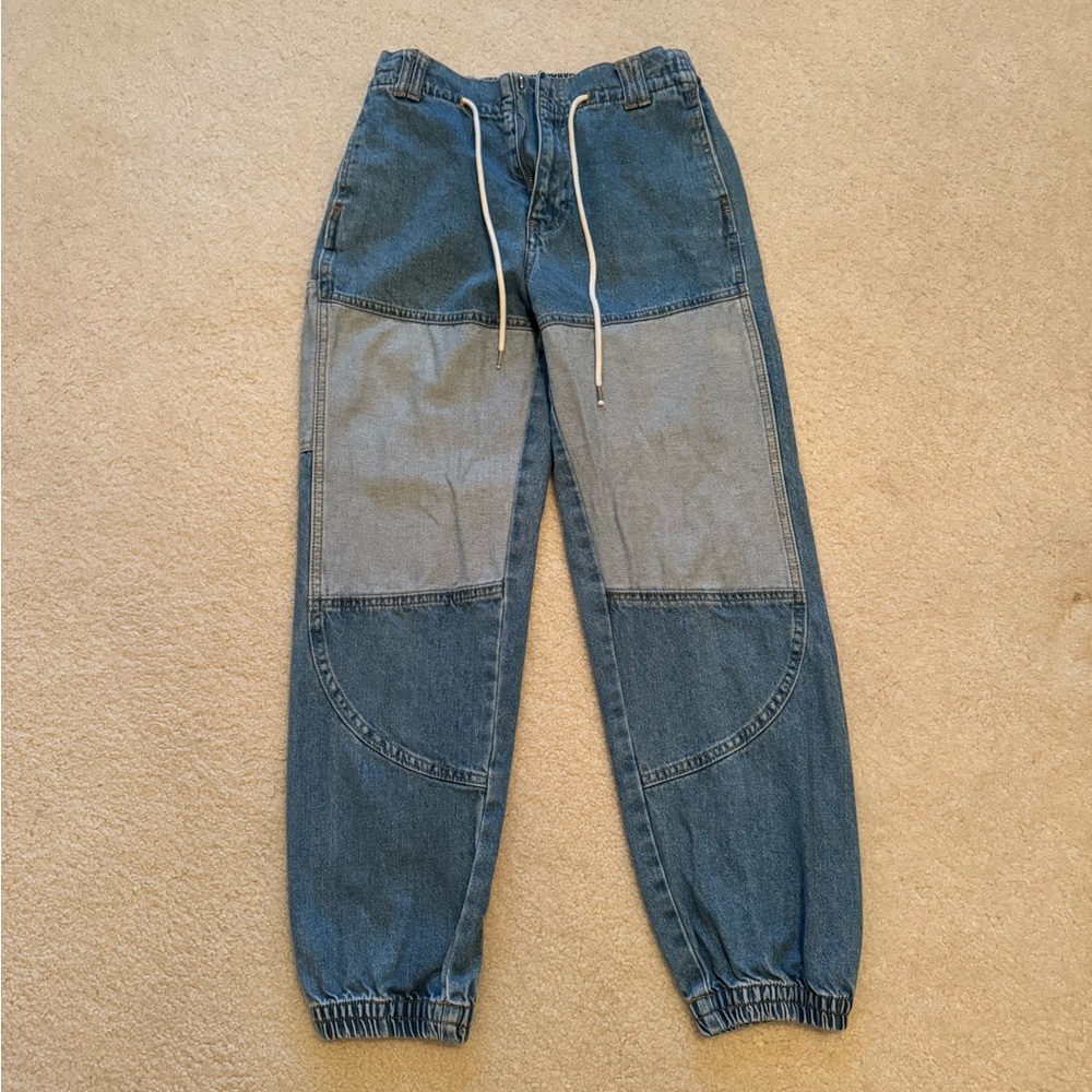 Forever 21 Women’s Cargo pants size S elastic waistband